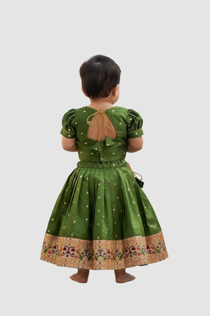 Mor Paithni Silk Lehnga(Mehandi Green)