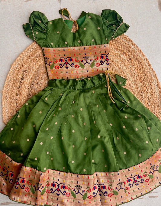 Mor Paithni Silk Lehnga(Mehandi Green)
